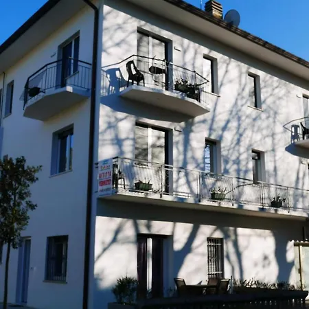Fiorita 4 Apartment *