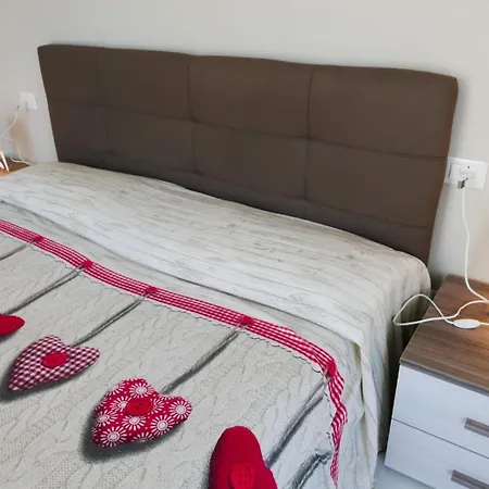 Apartment Fiorita 4